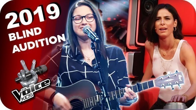 'Bob Dylan - Blowin\' In The Wind (Lea) | Blind Auditions | The Voice Kids 2019 | SAT.1'