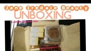 'Jane Iredale makeup: no paraben,phthalate free cruelty free skincare unboxing first impressions'