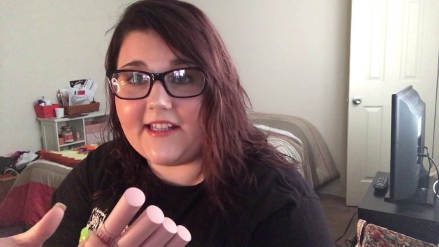 'Kylie Cosmetics KKW Review & Swatches'