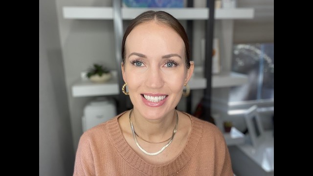 'Jane Iredale Glow Time Pro | How to apply'