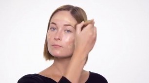 'How-to: Apply Glow Time Full Coverage Mineral BB Cream'