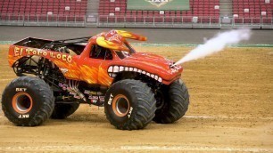 'Singapore Highlights | Monster Jam 2019 #monsterjam'