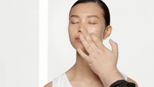 'Tinted Glow Booster Complexion Enhancer & Primer Makeup Tutorial | NARS'