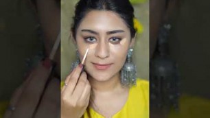 'Easy Indian Makeup Look for Ethnic Wear ft.@Ria Sehgal  | Independence Day Special | Nykaa #shorts'