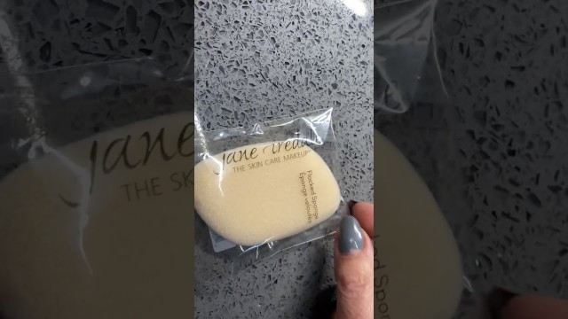 'Jane Iredale Flocked Sponge'