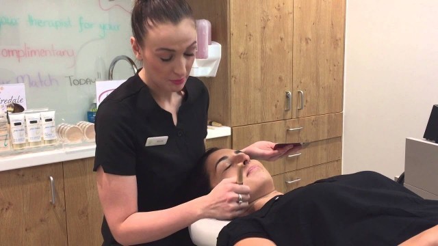'Jane Iredale Make Up Tutorial - Eden Laser Clinics'