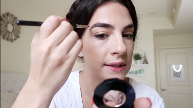 'HOW TO FILL IN EYEBROWS | Beginner Friendly'