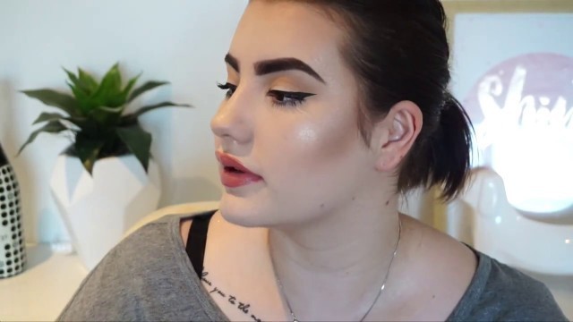 'First Impression Friday! | KKW & Kylie Jenner Collab Review and Swatches'