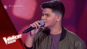 'Gusttavo Salles canta \'Agora (Ahora)\' nas Audições às Cegas - The Voice Kids Brasil | 5ª Temporada'