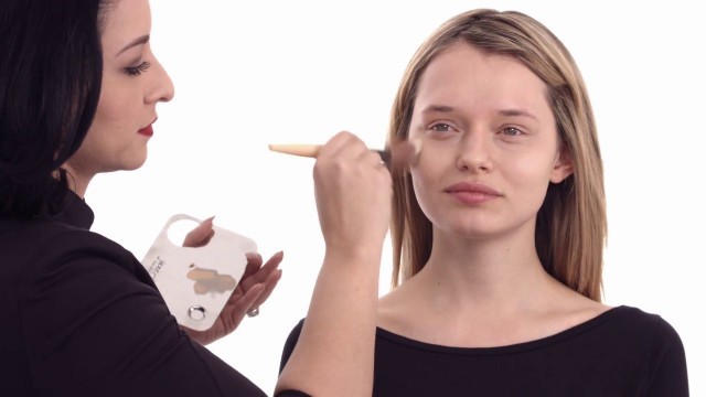 'Tutorial The Bold Eye, Flawless skin look by jane iredale'