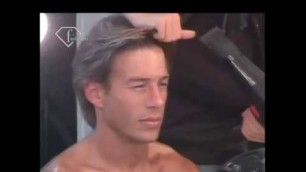 'Dieux Du Stade Calendrier Making Of Homme 2002 | FashionTV - FTV.com'