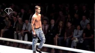 'fashiontv | FTV.com - MILAN MEN FW S/S10 - DOLCE & GABBANA'