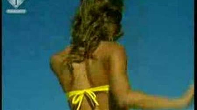 'fashiontv | FTV.com - ROBERTO GIORDANO PRESENTS FASHION TV - PENINSULA DE VALDES 2'