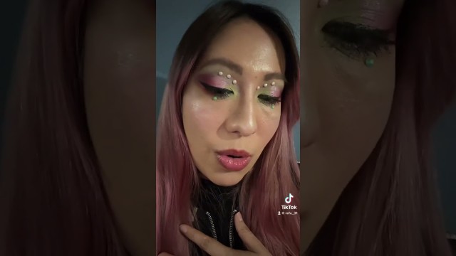 '#makeup #maquillaje #colourpop #clubwinx #winxclub #shorts #keniaos'