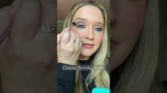 'Classic smoky eye tips