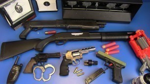'Airsoft Revolvers,Shotgun,Nerf Guns Toys ! Box of Toys'