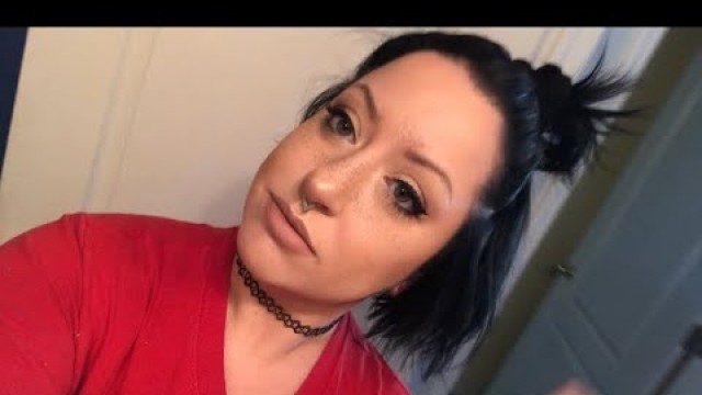 'COVERING ACNE/SCARS WITH MAKEUP/FAUX FRECKLE TUTORIAL'