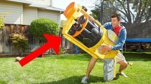 'World\'s LARGEST NERF GUN!!'