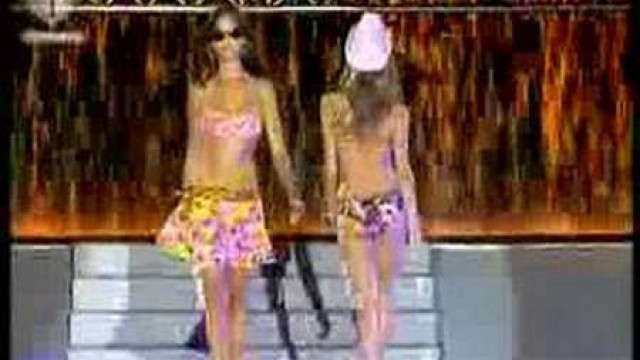 'fashiontv | FTV.com - MISS BIKINI-WATERSHOW 05'