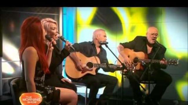 'Kim Wilde - Kids In America (acoustic; Morning Show Australia Oct 2013)'