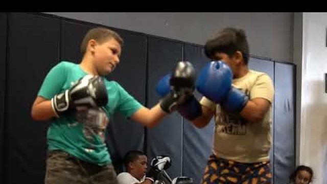 'Fight Science MMA Kids Class Sparring'