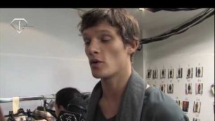 'FashionTV - FTV.com - MILAN MEN Fall - Winter 10 - 11 - ERMANNO SCERVINO BACKSTAGE'
