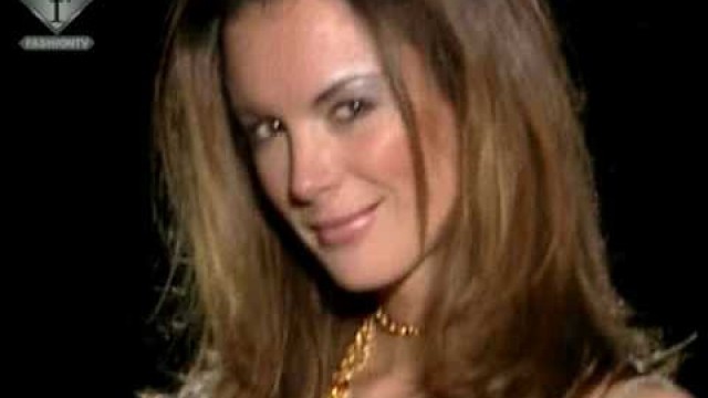 'fashiontv | FTV.com - ROBERTO CAVALLI - UNDRESS LINGERIE FEM AH 2004/2005'