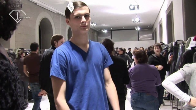'fashiontv - Versace Milan Men\'s FW Fall 2011 Backstage - fashiontv | FTV.com nyfwFTV'