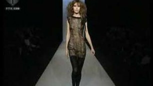 'fashiontv | FTV.com - COLLETTE DINNIGAN FEM AH 2004/2005'