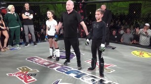 'RAW VIDEO: Pre-teen girls MMA fight at casino near Spokane'