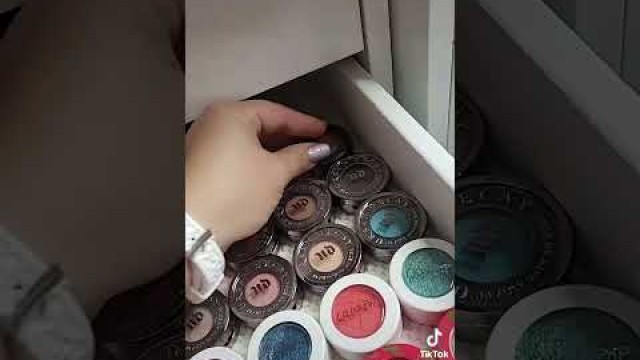'Does anyone still use these? #onlymakeupasmr #colourpop #asmr #asmrsounds #beauty'