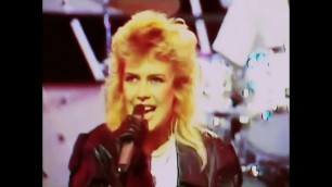 '⚜Kim Wilde - Kids In America⚜\"Live @The Children\'s Royal Variety (1982)\" [VHS 