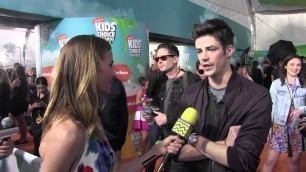 'Grant Gustin @ Nickelodeon\'s Kids\' Choice Awards 2016 I AfterBuzz TV 6F2E6B2D 10F2 4351 8136 C82306C'