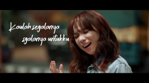 'Claresta - Kaulah Segalanya (Official Lyric Video) | Ost. Arini'