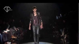 'fashiontv | FTV.com - MILAN MAN F/W 2009-10- GUCCI'