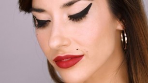 'THE ULTIMATE AMY WINEHOUSE MAKEUP TUTORIAL with Guest Artist Valli O’Reilly'