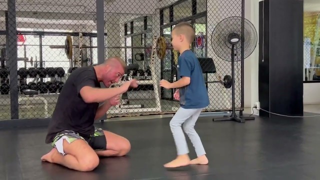 'Kids MMA, Kids Fighting Tips From Professional MMA Coach'