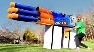 'WORLDS BIGGEST CARDBOARD NERF GUN!! (EXTREME POWER)'