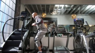 'Kourtney Kardashian\'s Treadmill Workout Routine | Poosh'