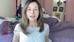 'POKIMANE NATURAL BEAUTY *NO MAKEUP*'
