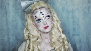 'Creepy Broken Doll Makeup Tutorial | Halloween'