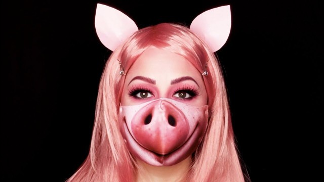 'Peppa Pig Glam Halloween Makeup Tutorial 2020, With a Mask!'