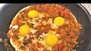 'Eggs with Tomatoes & Pepper | Easy Huevos Rancheros | Easy Mexican Style Breakfast | Easy Breakfast'