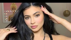 'Kylie Jenner | How To Use My Eyeshadow Palettes Ft. Ariel Tejada'