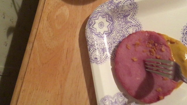 'how to properly coat a ham steak with mustard (read description)'