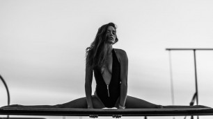 'Bikini Workouts - Calisthenics'