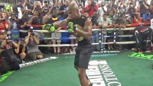 'Floyd Mayweather SHADOW BOXING | Workout Ahead Of Conor McGregor Fight'