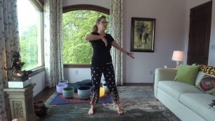 Abundant Health Qigong for Women — Circles and Full Moon Phase Practice