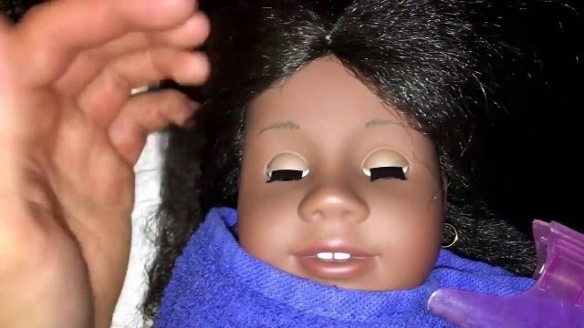 Relaxing American girl Addy's textured hair tutorial
