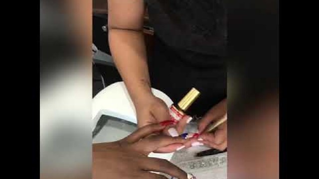 American’s nails